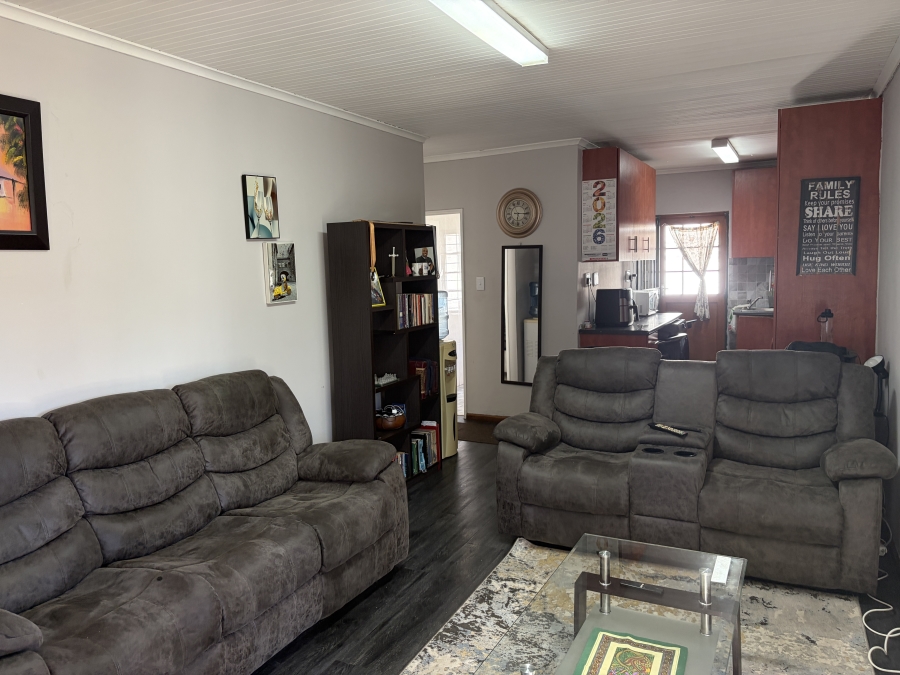 6 Bedroom Property for Sale in Table View Western Cape